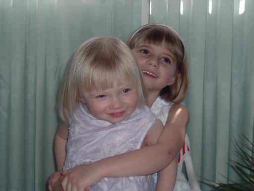 DSCF1179 Sisters